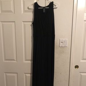 Black long sleeveless dress